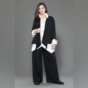 Kaliyana, black Tokyo palazzo pants, size 3 L-XL